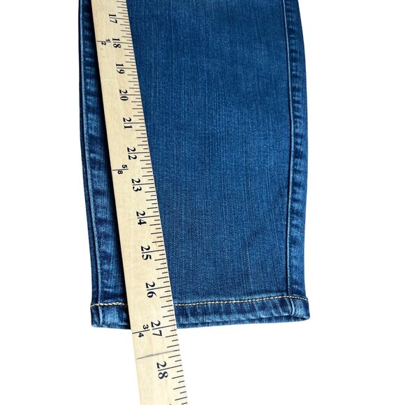 Torrid Bombshell Skinny Premium Stretch Jeans 26R Medium Wash 5-Pocket Style - Picture 6 of 16